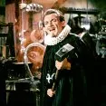 Císařův pekař a pekařův císař (1951) - Alchemist breaking atom lead