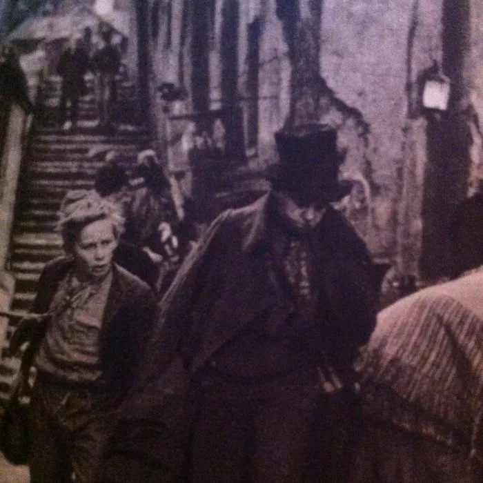 John Howard Davies (Oliver Twist), Anthony Newley (Artful Dodger) zdroj: imdb.com