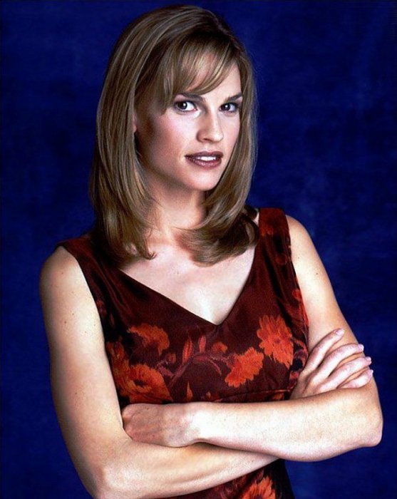 Hilary Swank (3 / 448)