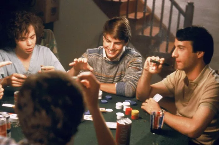 Tom Cruise (Joel), Bronson Pinchot (Barry), Curtis Armstrong (Miles Dalby) zdroj: imdb.com