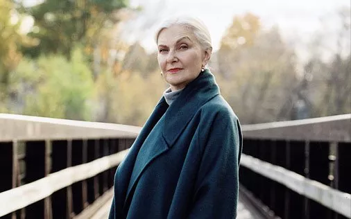 Joanne Woodward (Francine Whiting) Photo © Home Box Office (HBO)