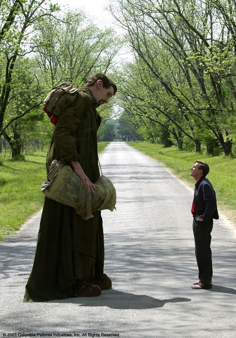 Ewan McGregor (Ed Bloom (young)), Matthew McGrory (Karl the Giant) zdroj: imdb.com