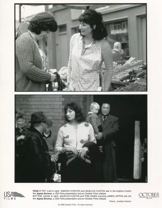 Anjelica Huston (Agnes Browne), Tom Jones (Tom Jones), James Lappin (Trevor Browne), Marion O’Dwyer zdroj: imdb.com