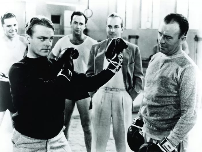 James Cagney (’Brick’ Davis), Robert Armstrong (Jeff McCord), Lloyd Nolan (Hugh Farrell) zdroj: imdb.com