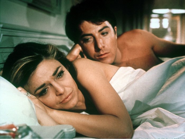 Dustin Hoffman (Ben Braddock), Anne Bancroft (Mrs. Robinson) zdroj: imdb.com