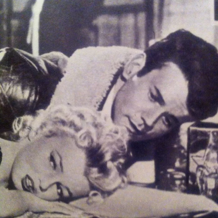 Marilyn Monroe (Chérie), Don Murray (Beauregard ’Bo’ Decker) zdroj: imdb.com