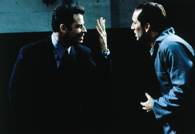 John Travolta (Sean Archer), Nicolas Cage (Castor Troy)