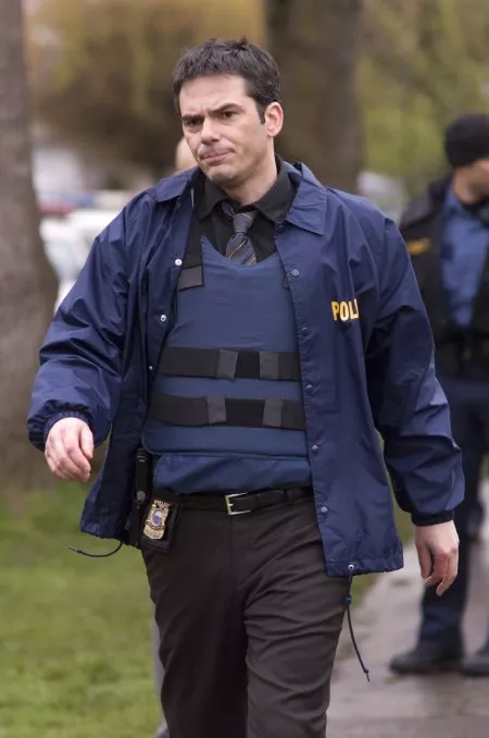 Billy Burke (Detective Eric Box) zdroj: imdb.com