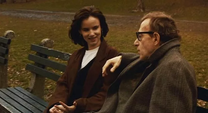 Woody Allen (Gabe Roth), Juliette Lewis (Rain) zdroj: imdb.com