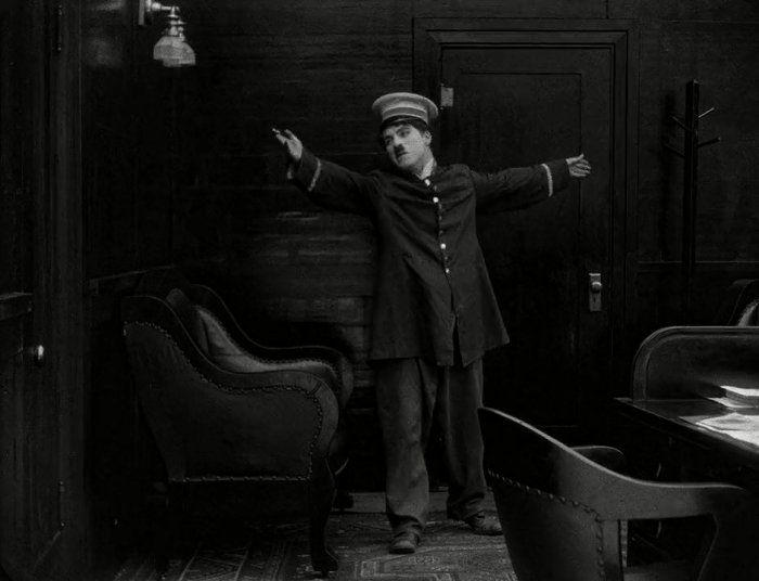 Charles Chaplin (Janitor) zdroj: imdb.com