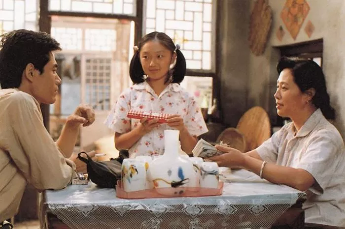 Baoguo Chen (Ren Zhongshi), Gaowa Siqin (Xiang Er Sao) zdroj: imdb.com