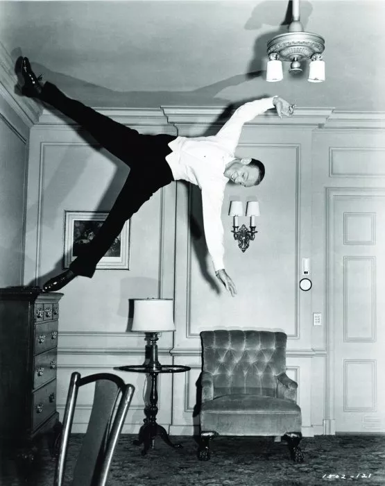 Fred Astaire (Tom Bowen) zdroj: imdb.com