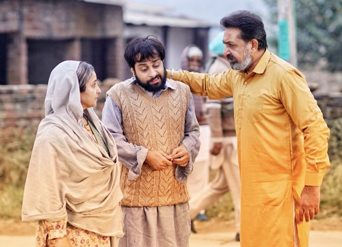 Aashish Duggal, Divya Dutta, Raghveer Boli zdroj: imdb.com