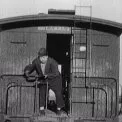 Lechtivý desperádo (1918) - Train Rider, Bartender