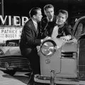 Frank Sinatra (Danny Ocean), Richard Conte (Anthony Bergdorf), Peter Lawford (Jimmy Foster)