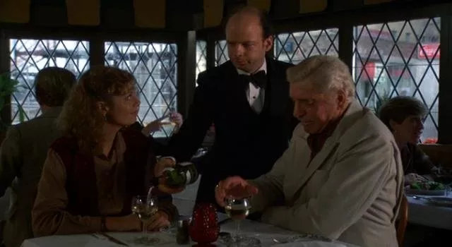 Burt Lancaster (Lou), Susan Sarandon (Sally), Wallace Shawn (Waiter) zdroj: imdb.com