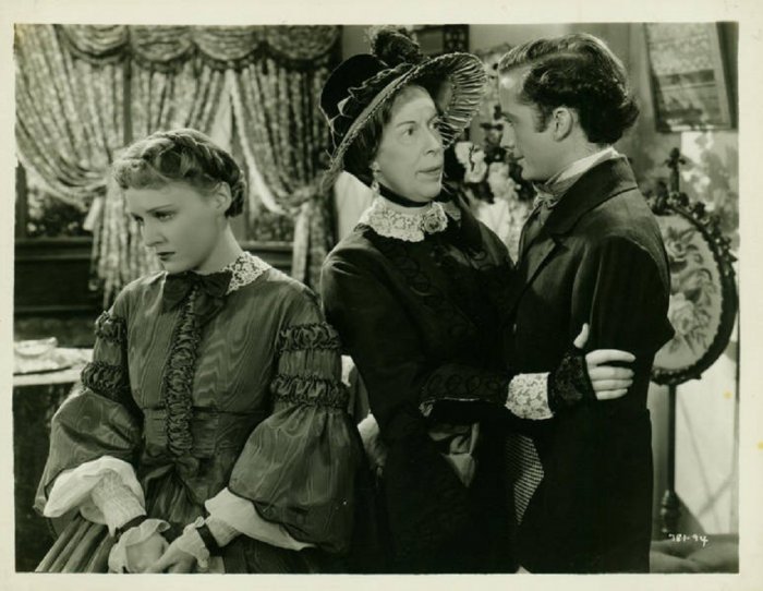 Madge Evans (Agnes), Frank Lawton (David - the Man), Edna May Oliver (Aunt Betsey) zdroj: imdb.com