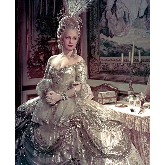 Norma Shearer (Marie Antoinette) zdroj: imdb.com