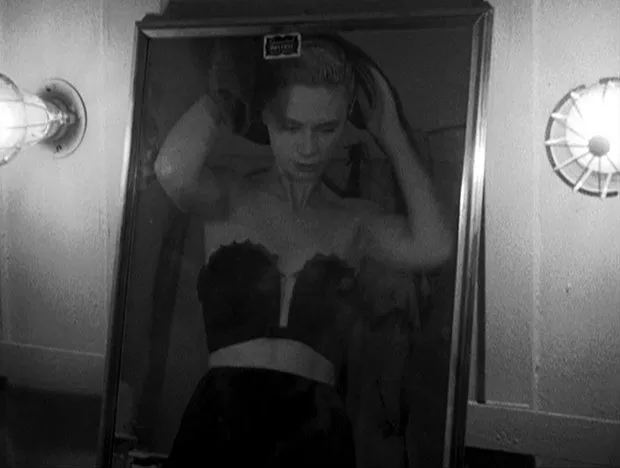 Vrahův polibek (1955) - Gloria Price