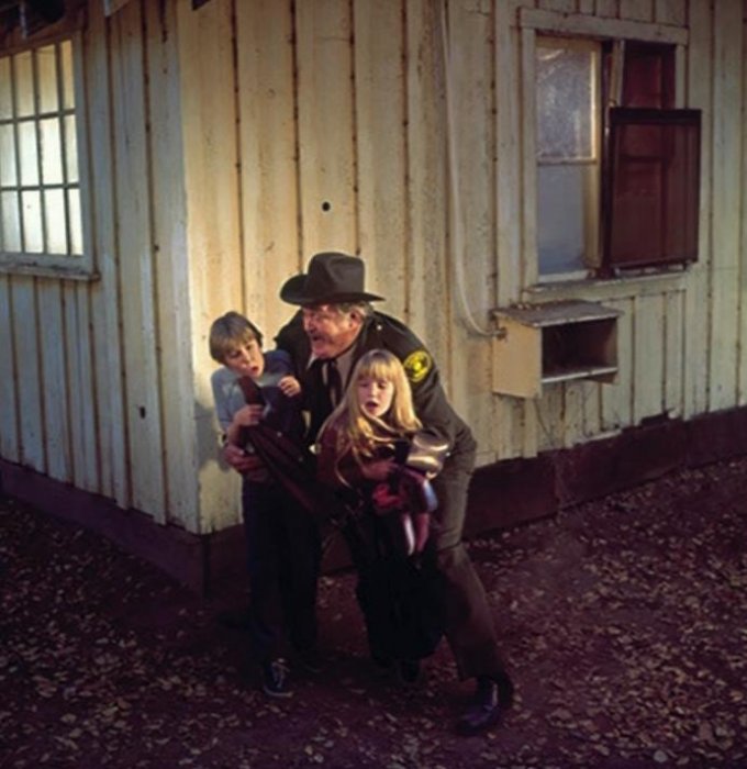 Kim Richards (Tia), Walter Barnes (Sheriff Purdy), Ike Eisenmann (Tony) zdroj: imdb.com