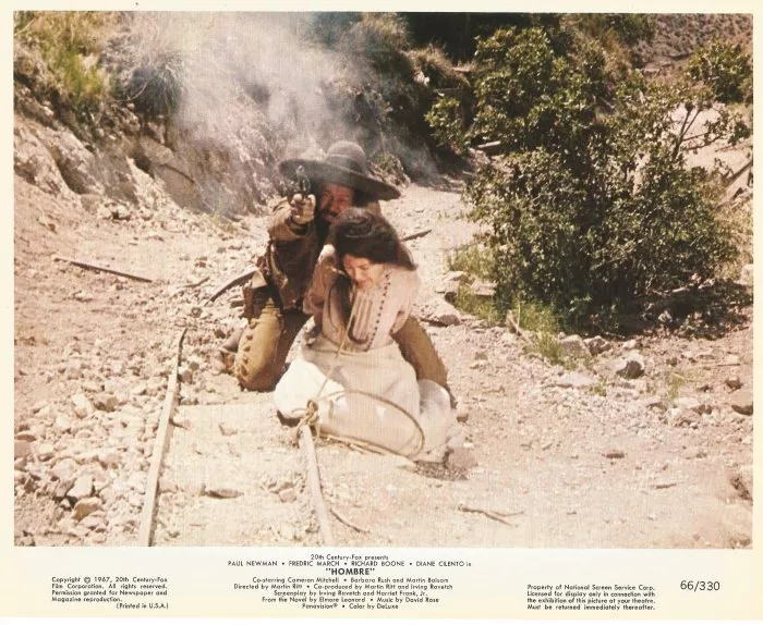 Richard Boone (Grimes), Barbara Rush (Audra Favor), Frank Silvera (Mexican Bandit) zdroj: imdb.com