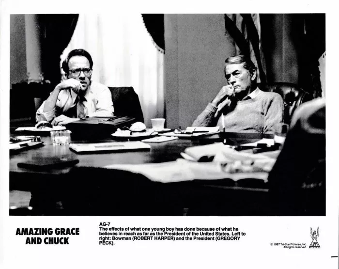Gregory Peck (President), Robert Harper (Bowman) zdroj: imdb.com
