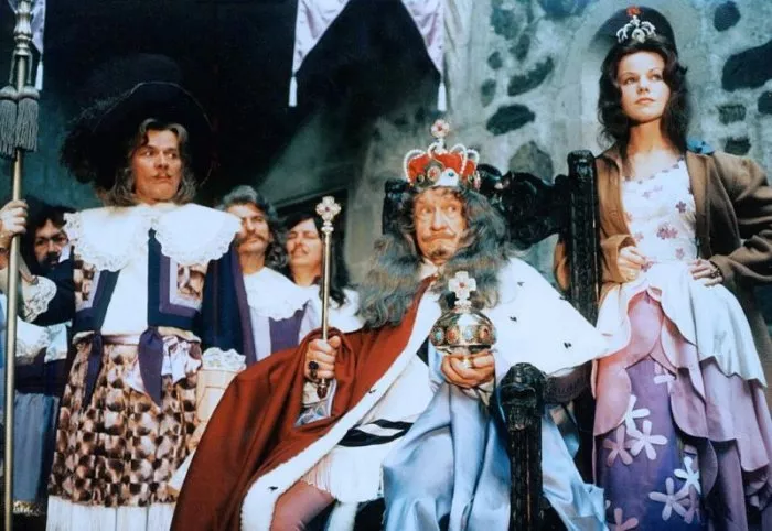 František Filipovský (král), Jorga Kotrbová (princezna), Jan Skopeček (člen královské rady) zdroj: imdb.com