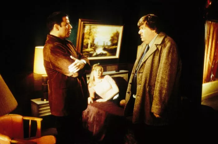 John Travolta (Russ Richards), Lisa Kudrow (Crystal), Michael Moore (Walter) zdroj: imdb.com