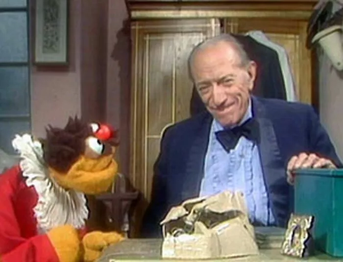 The Muppet Show (1976-1981) - Himself - Special Guest Star