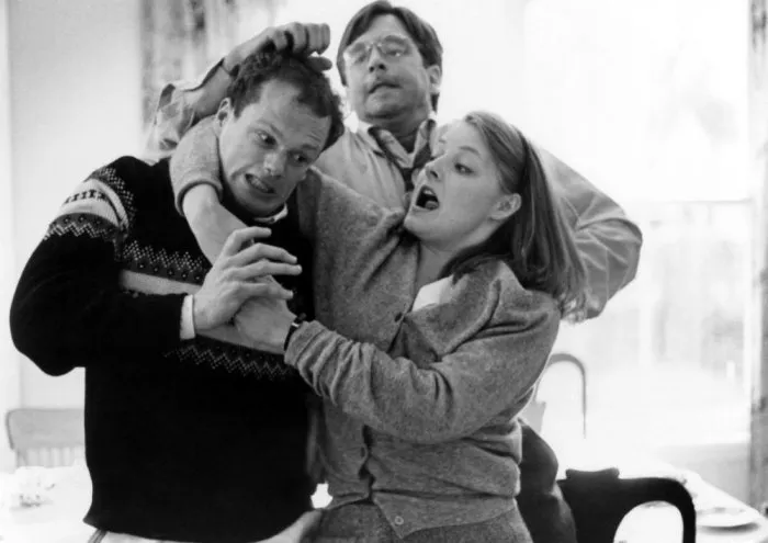 Jodie Foster (Frannie), Beau Bridges (Father), Paul McCrane (Frank) zdroj: imdb.com