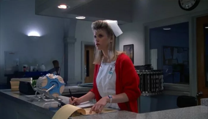 Tracy Thorne (Nurse Keating) zdroj: imdb.com