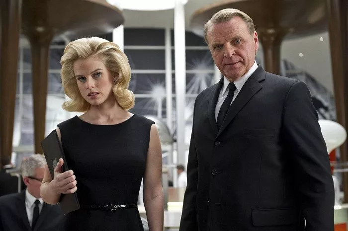 Alice Eve (Young Agent O), David Rasche (Agent X)