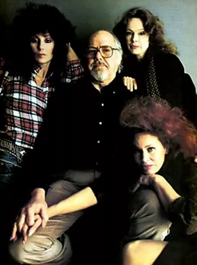Robert Altman, Cher (Sissy), Karen Black (Joanne), Sandy Dennis (Mona) zdroj: imdb.com