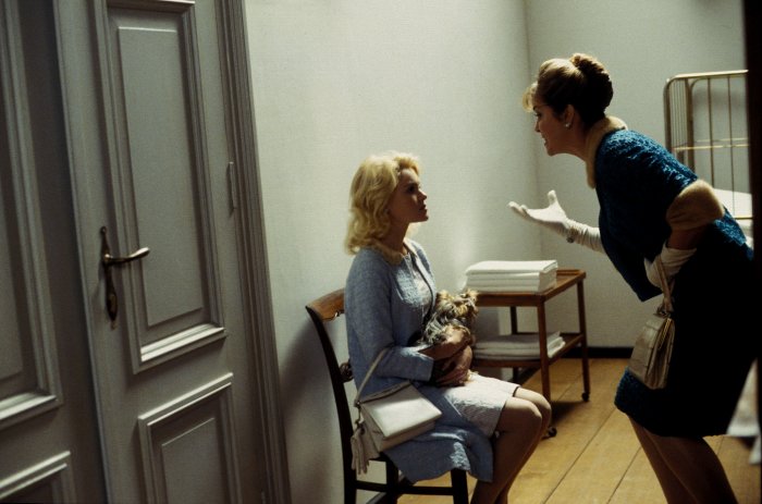 Greta Scacchi (Mary Duvan), Kate Bosworth (Sandra Dee) zdroj: imdb.com