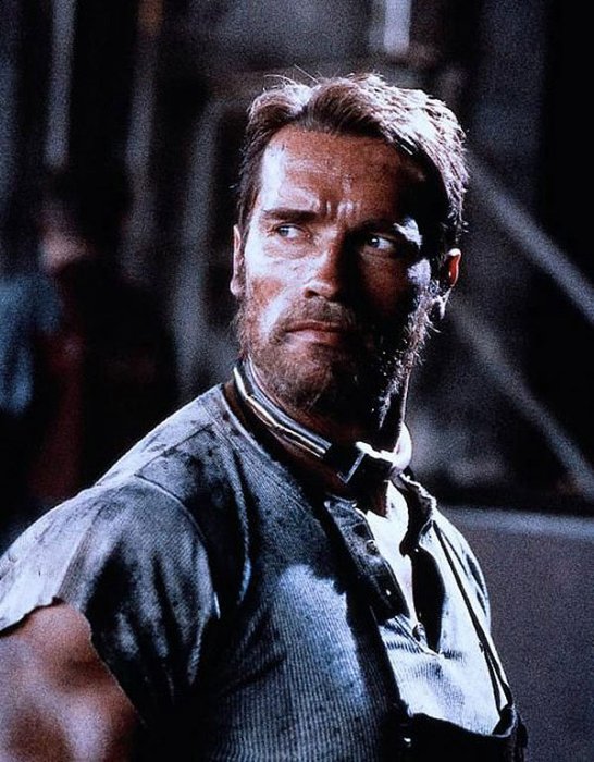 Arnold Schwarzenegger (Ben Richards) Photo © TriStar Pictures