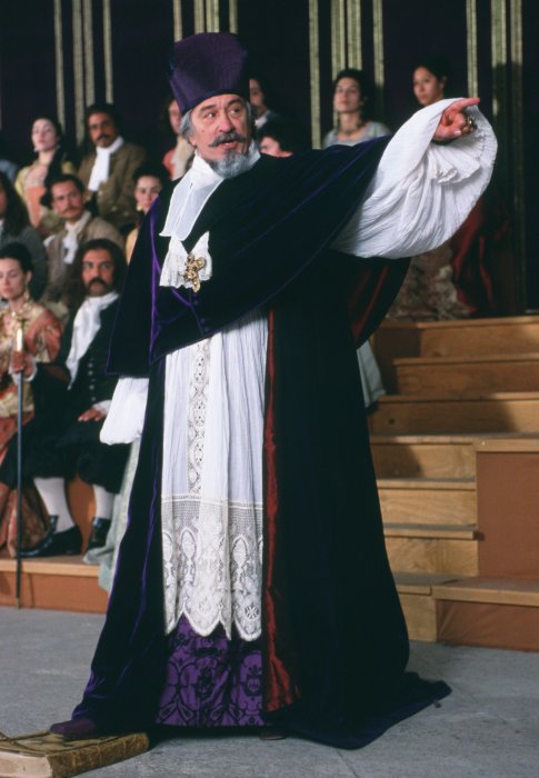 Robert De Niro (Archbishop of Peru) zdroj: imdb.com