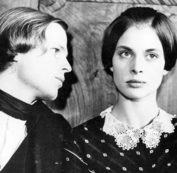 Nastassja Kinski (Clara Wieck), Herbert Grönemeyer (Robert Schumann) zdroj: imdb.com