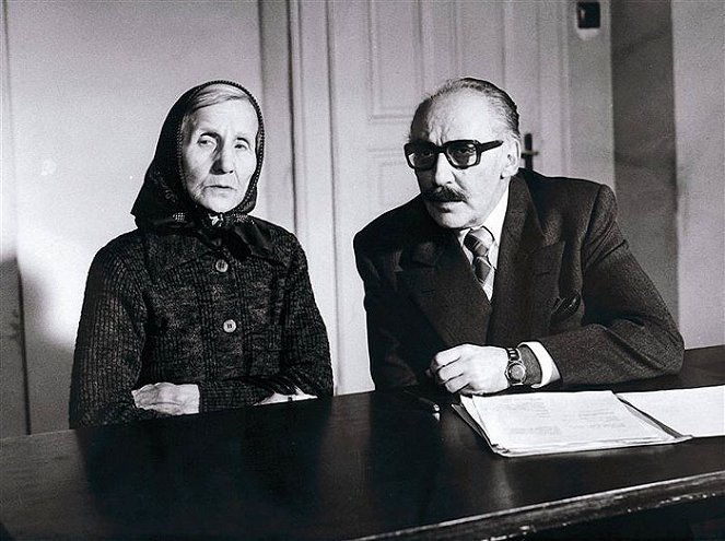 Marie Brožová (bábicka Anna Márová), Miloš Kopecký (Dr. Oldrich Lukásek)