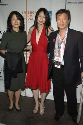 Tzi Ma (Ed Wong), Jacqueline Kim (Samantha Wong), Georgia Lee zdroj: imdb.com 
promo k filmu