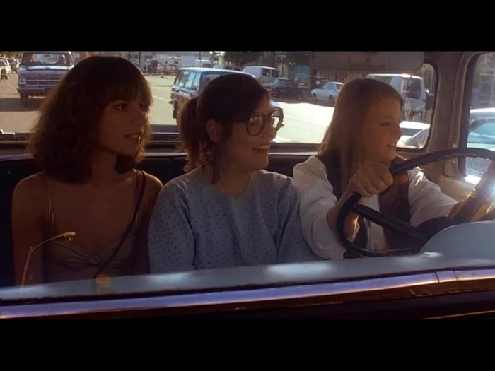 Jodie Foster (Jeanie), Marilyn Kagan (Madge), Kandice Stroh (Deirdre) zdroj: imdb.com