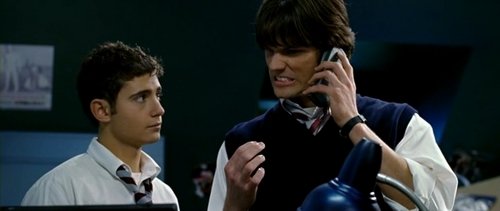 Julian Morris (Owen), Jared Padalecki (Tom) zdroj: imdb.com