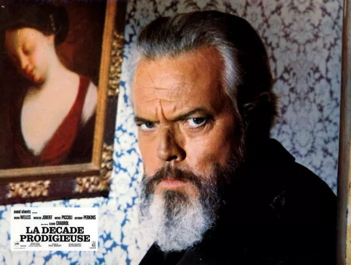 Orson Welles (Théo Van Horn - un multimillionnaire qui vit en despote dans sa maison) zdroj: imdb.com