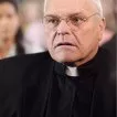 Zločin v sutane (2005) - Father Dominic Spagnolia