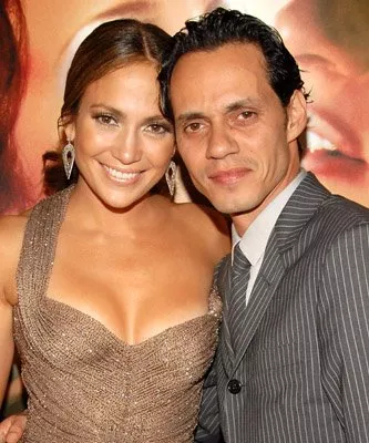 Jennifer Lopez (Puchi), Marc Anthony (Hector Lavoe) zdroj: imdb.com 
promo k filmu