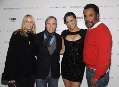 Lee Daniels, Tommy Hilfiger, Paula Patton (Ms. Rain) zdroj: imdb.com 
promo k filmu
