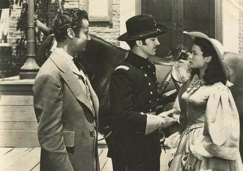 Gene Tierney (Belle Shirley), Dana Andrews (Major Thomas Crail), Shepperd Strudwick (Ed Shirley) zdroj: imdb.com