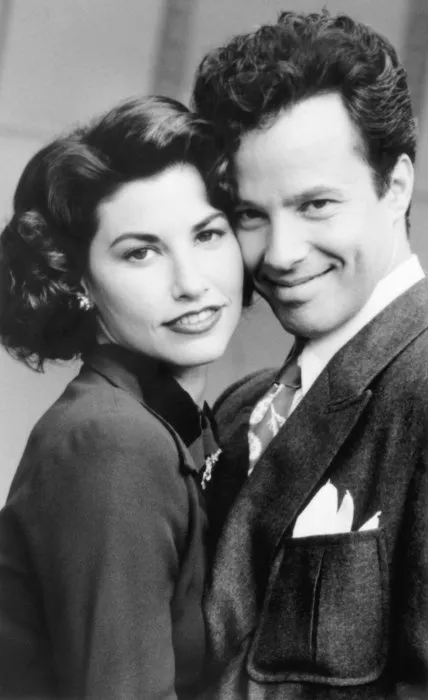Gina Gershon (Nancy Barbato Sinatra), Philip Casnoff (Frank Sinatra) zdroj: imdb.com