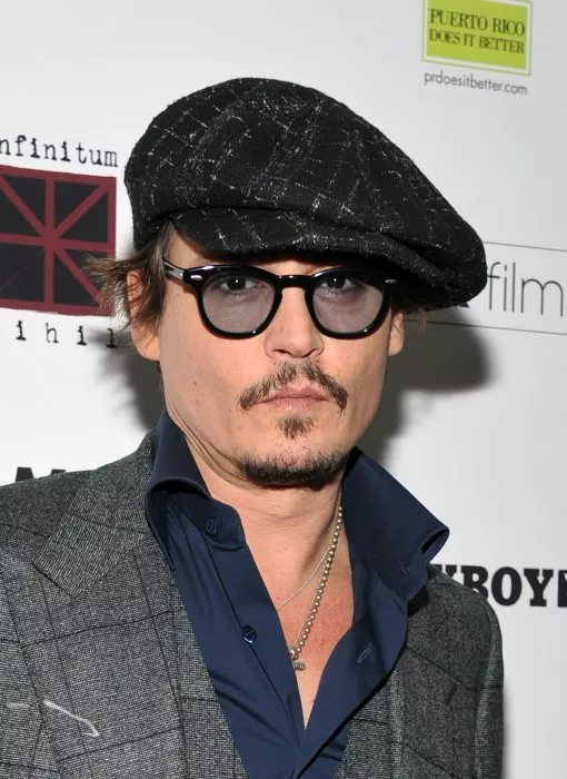 Johnny Depp (Kemp) zdroj: imdb.com 
promo k filmu