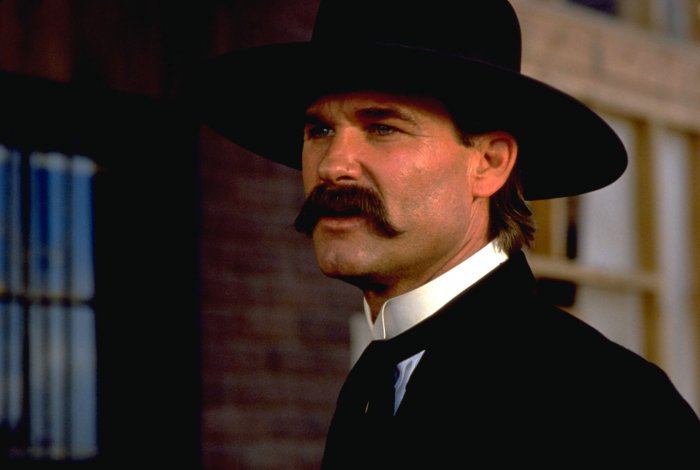 Kurt Russell (Wyatt Earp) zdroj: imdb.com