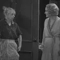 Dvě vteřiny (1932) - Lizzie - Cleaning Lady